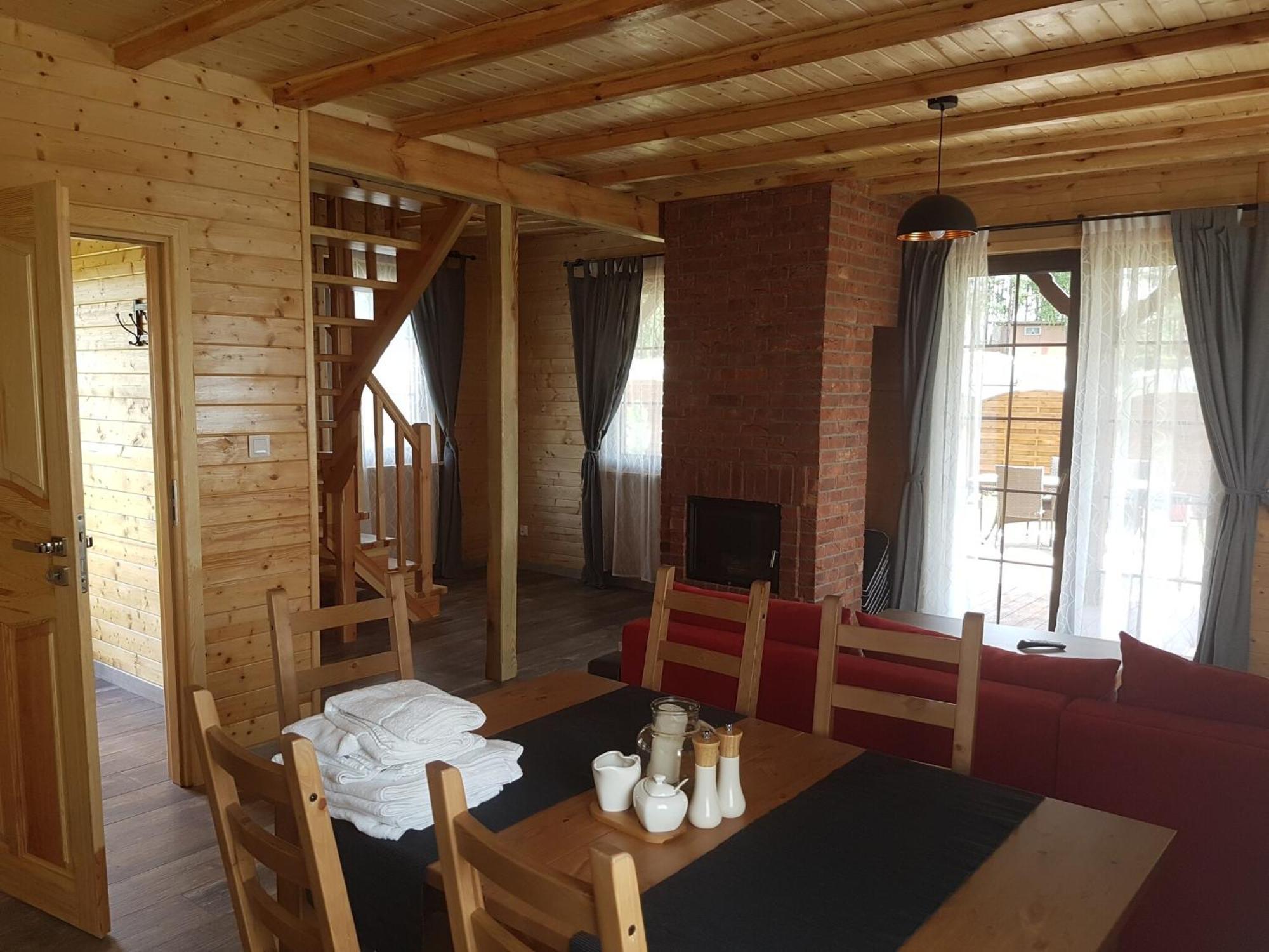 Wooden Holiday Home In Skrzynia With Terrace Osiek  Exteriör bild