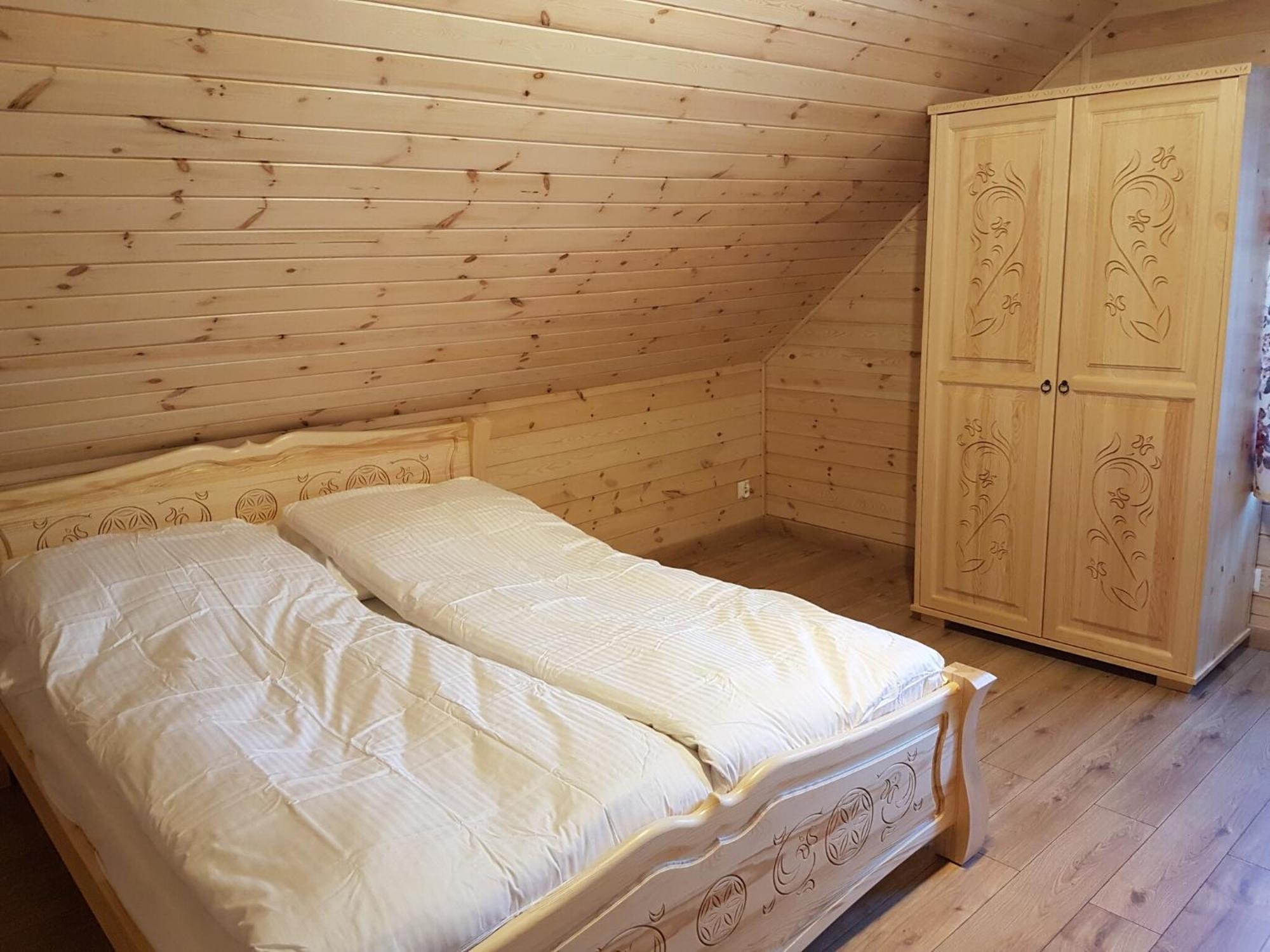 Wooden Holiday Home In Skrzynia With Terrace Osiek  Exteriör bild